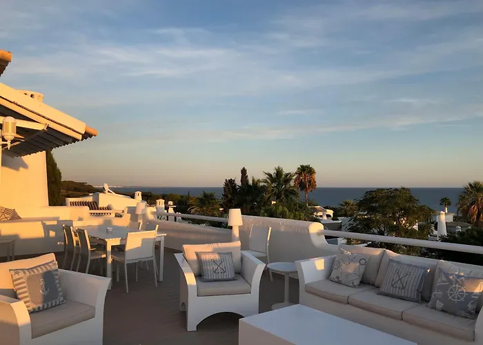 Marine Βίλα Αλμπουφέιρα