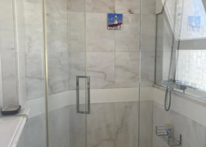 Marine Αλμπουφέιρα