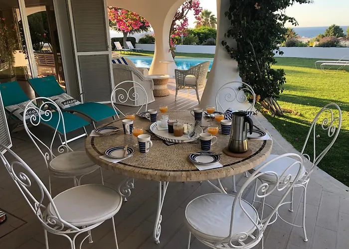 Marine * Αλμπουφέιρα